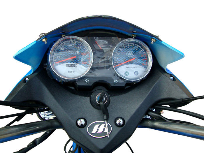 مياه التبريد 200CC 3 دراجة ثلاثية العجلات البضائع مع سائق رمح لتسليم المياه