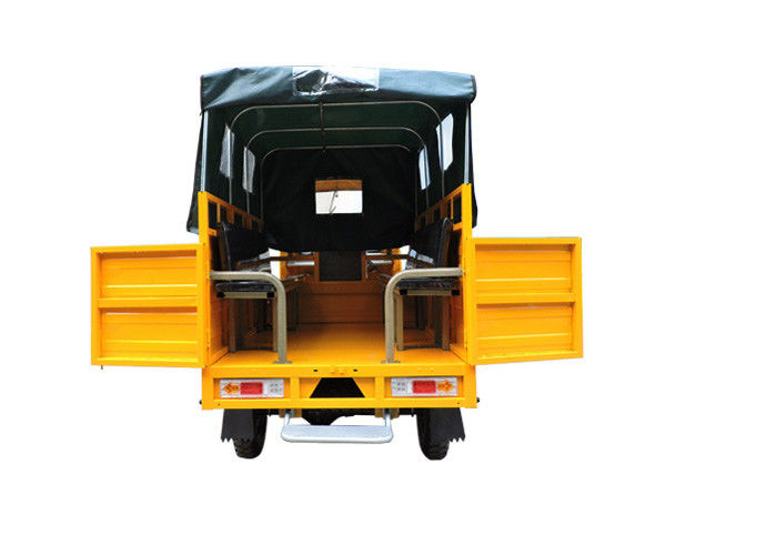 مظهر جيد البضائع دراجة ثلاثية العجلات 151 - 200cc النزوح مع الإطار الصلب ومحور السيارة